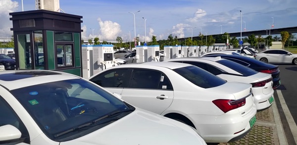 ہمارا نئی انرجی وہیکل ایکسپورٹ کا کاروبار اس وقت مسلسل آگے بڑھ رہا ہے۔